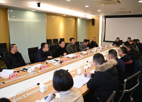 兰劲调研达坤公司并主持召开座谈会