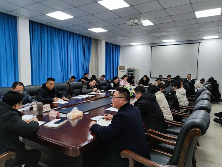 达坤公司开展主题教育活动第三次集中学习会 达坤公司开展主题教育活动第三次集中学习会