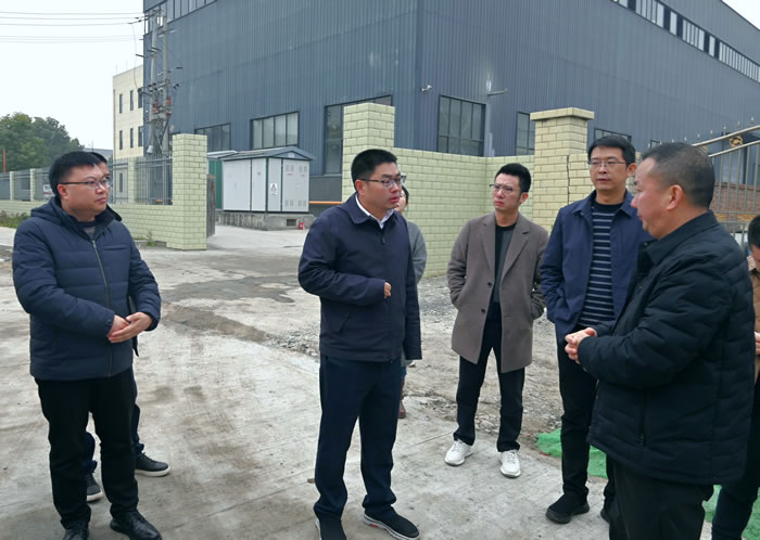 谷雨督导三江城营集团公司重点项目推进工作.jpg 谷雨督导三江城营集团公司重点项目推进工作.jpg